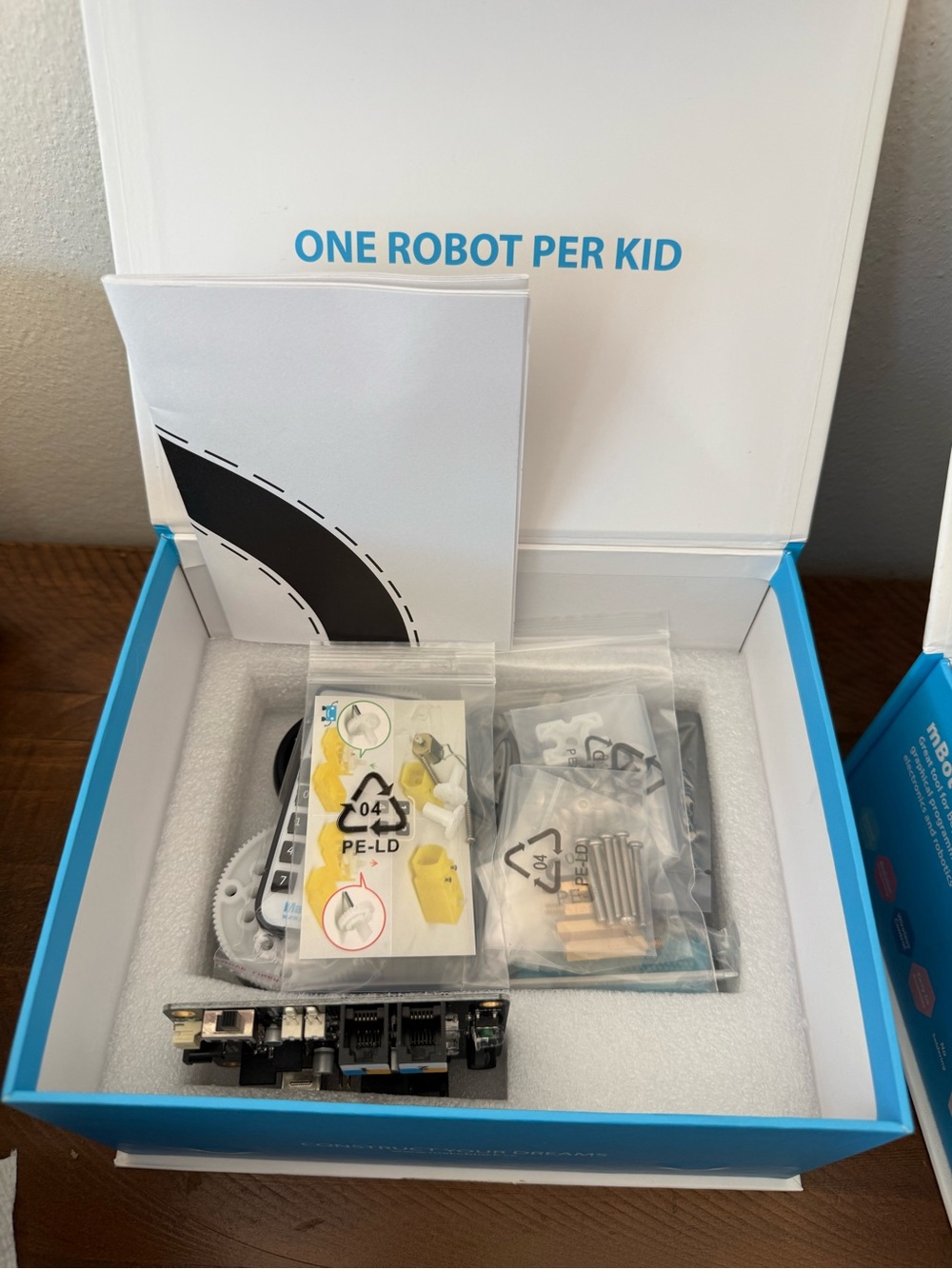 Makeblock mBot Educational Robot Kit (Bluetooth Version) - Picture 6 of 14